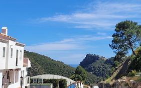Benahavis Village Penthouse Apartment, 2 Bedrooms, Stunning Views, Swimming Pool !!