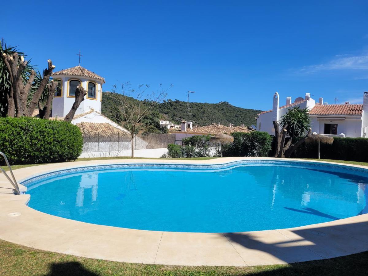 Benahavis Village Penthouse Apartment, 2 Bedrooms, Stunning Views, Swimming Pool !! Exterior photo