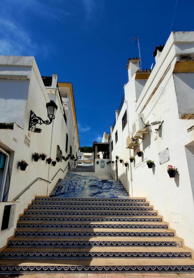 Benahavis Village Penthouse Apartment, 2 Bedrooms, Stunning Views, Swimming Pool !! Exterior photo