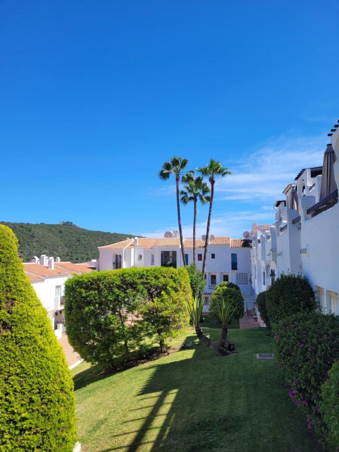Benahavis Village Penthouse Apartment, 2 Bedrooms, Stunning Views, Swimming Pool !! Exterior photo